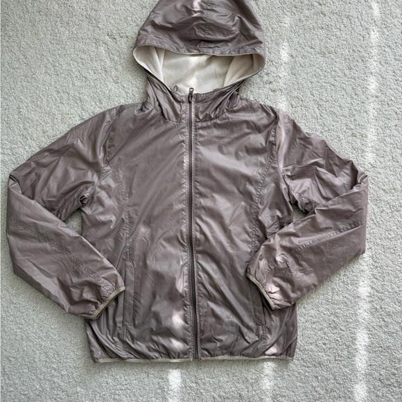 Uniqlo Jackets & Blazers - Uniqlo reversible jacket